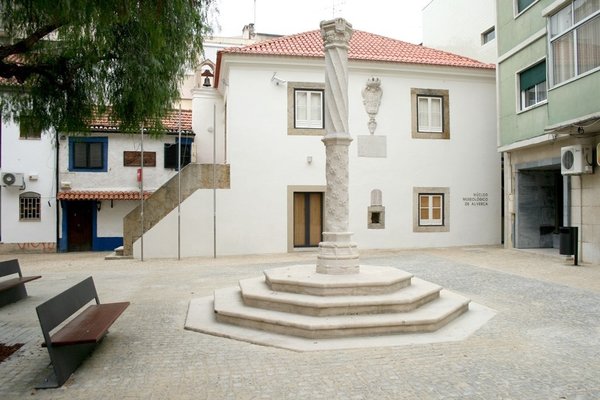 foto_pelourinho_alverca