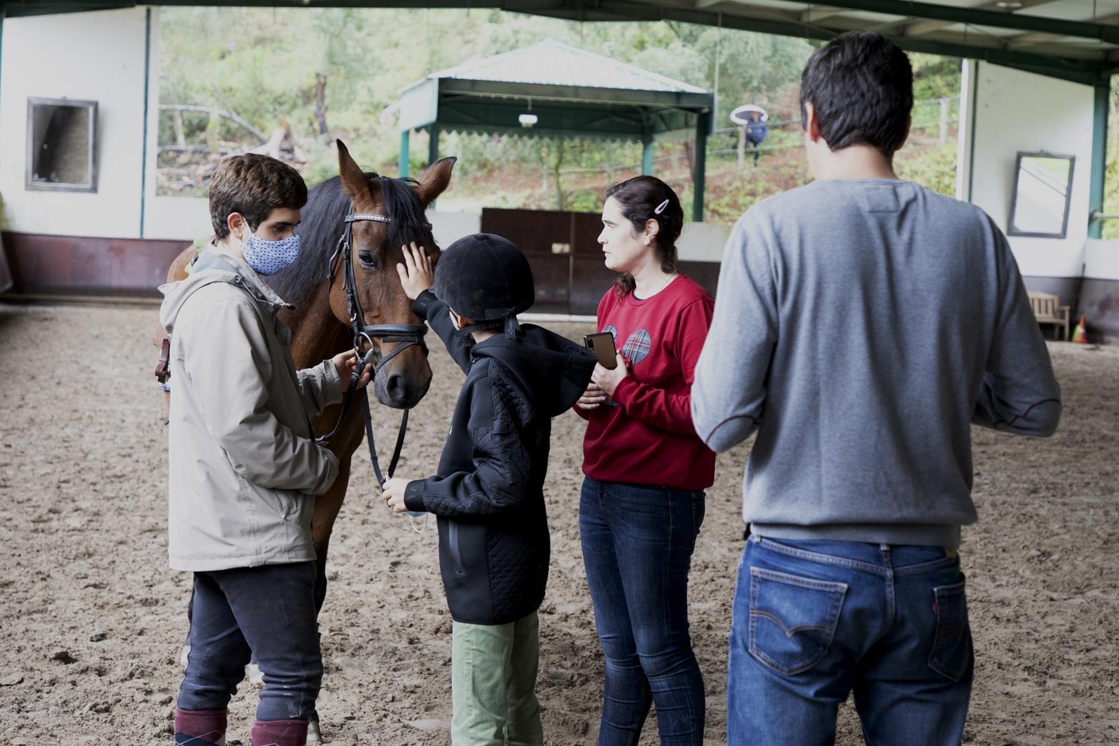 Morgado Lusitano: “Prova de vinhos – Encostas de Xira”; “Batismos Equestres”