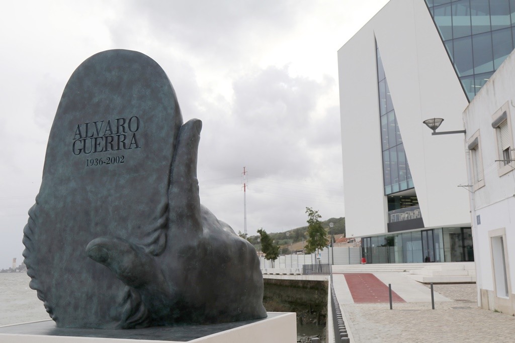 Busto de Álvaro Guerra