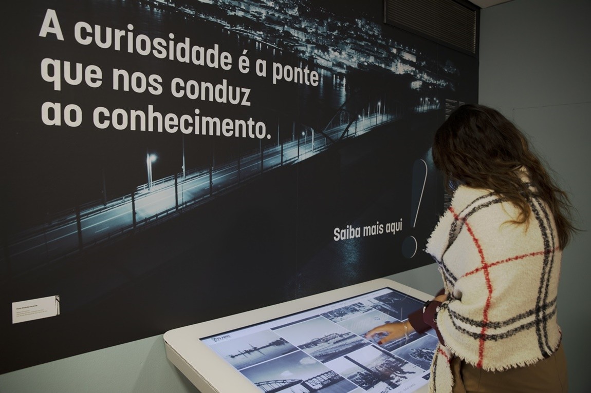 Exposição "A (re)afirmação de um elemento identitário - 70 ANOS DA PONTE MARECHAL CARMONA"