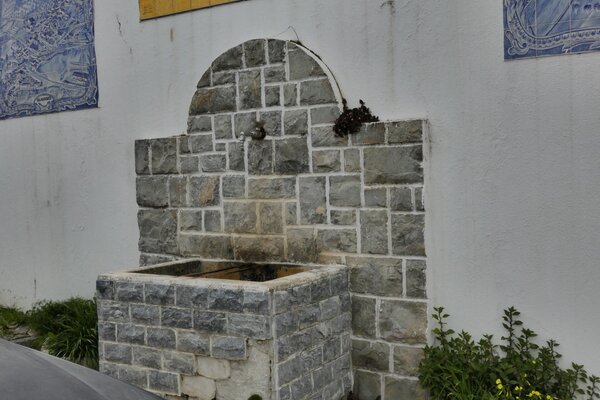 calhandriz___fonte_no_largo_da_restauracao_002