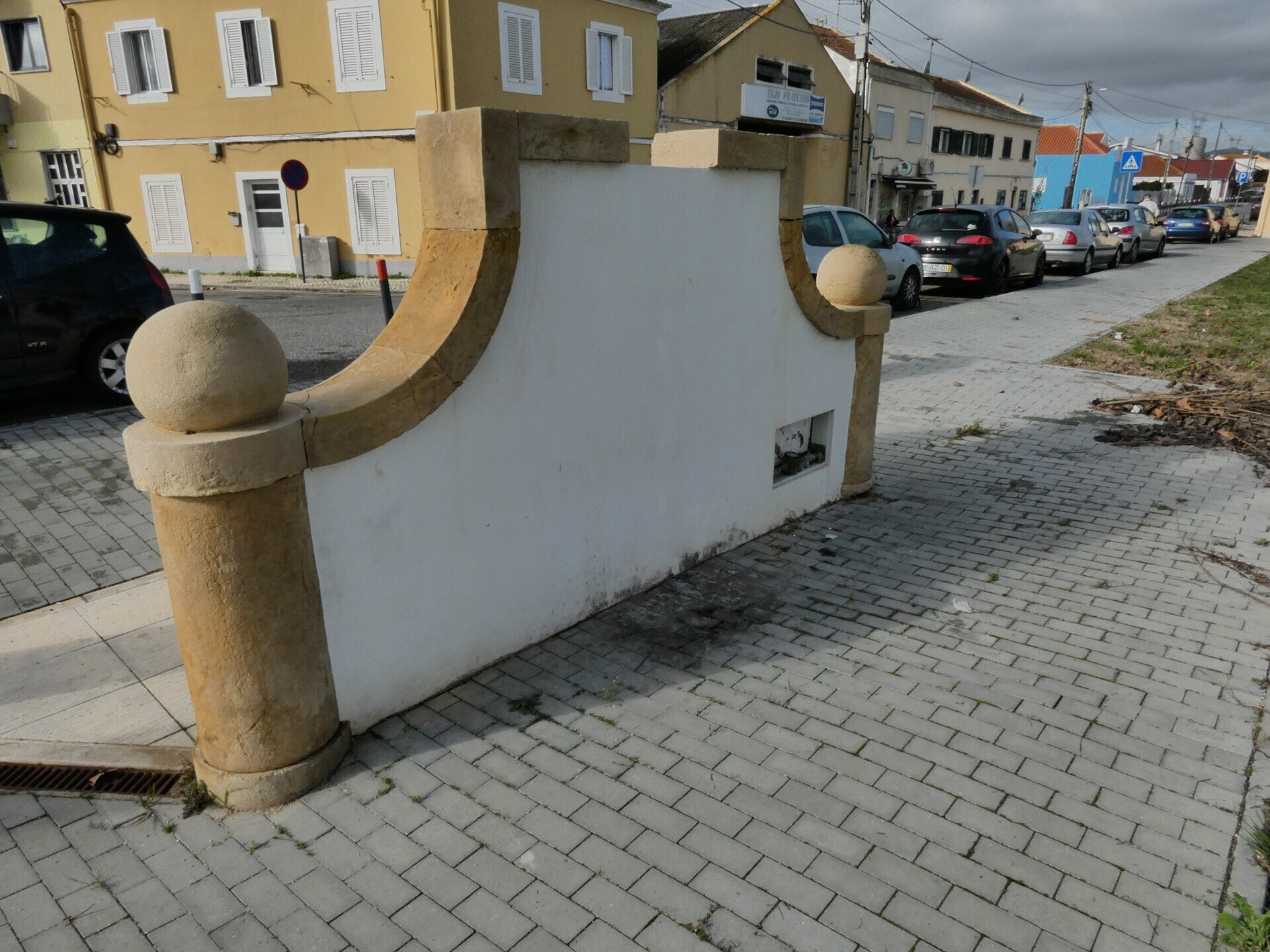 castanheira___vala_do_carregado___fonte_publica_da_vala_do_carregado_005