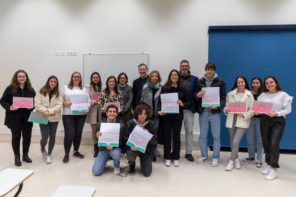 entrega_de_20_bolsas_de_estudo_min